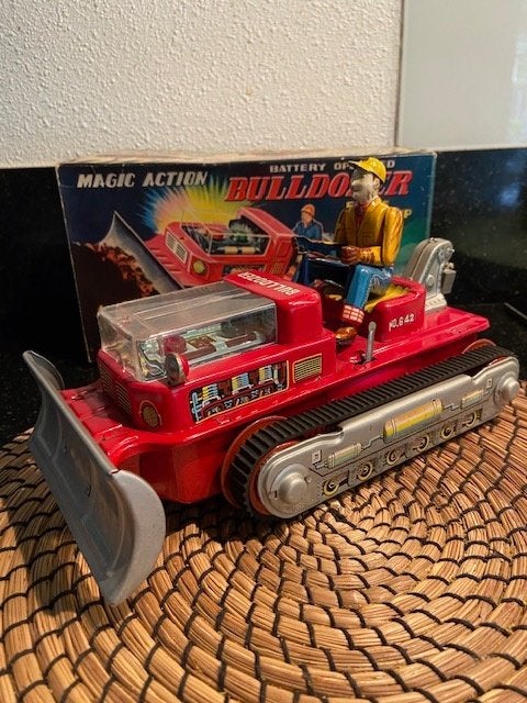 Bulldozer Magic Action by TN no 642 Japan jaren '60 in doos, Antiek en Kunst, Antiek | Speelgoed, Ophalen of Verzenden