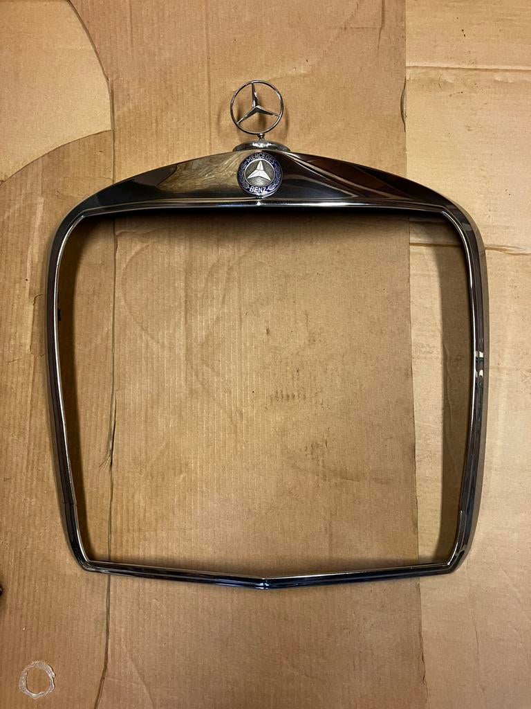 Mercedes 250 / 280 SE gril - W108 - W109, Auto-onderdelen, Ophalen, Voor, Motorkap