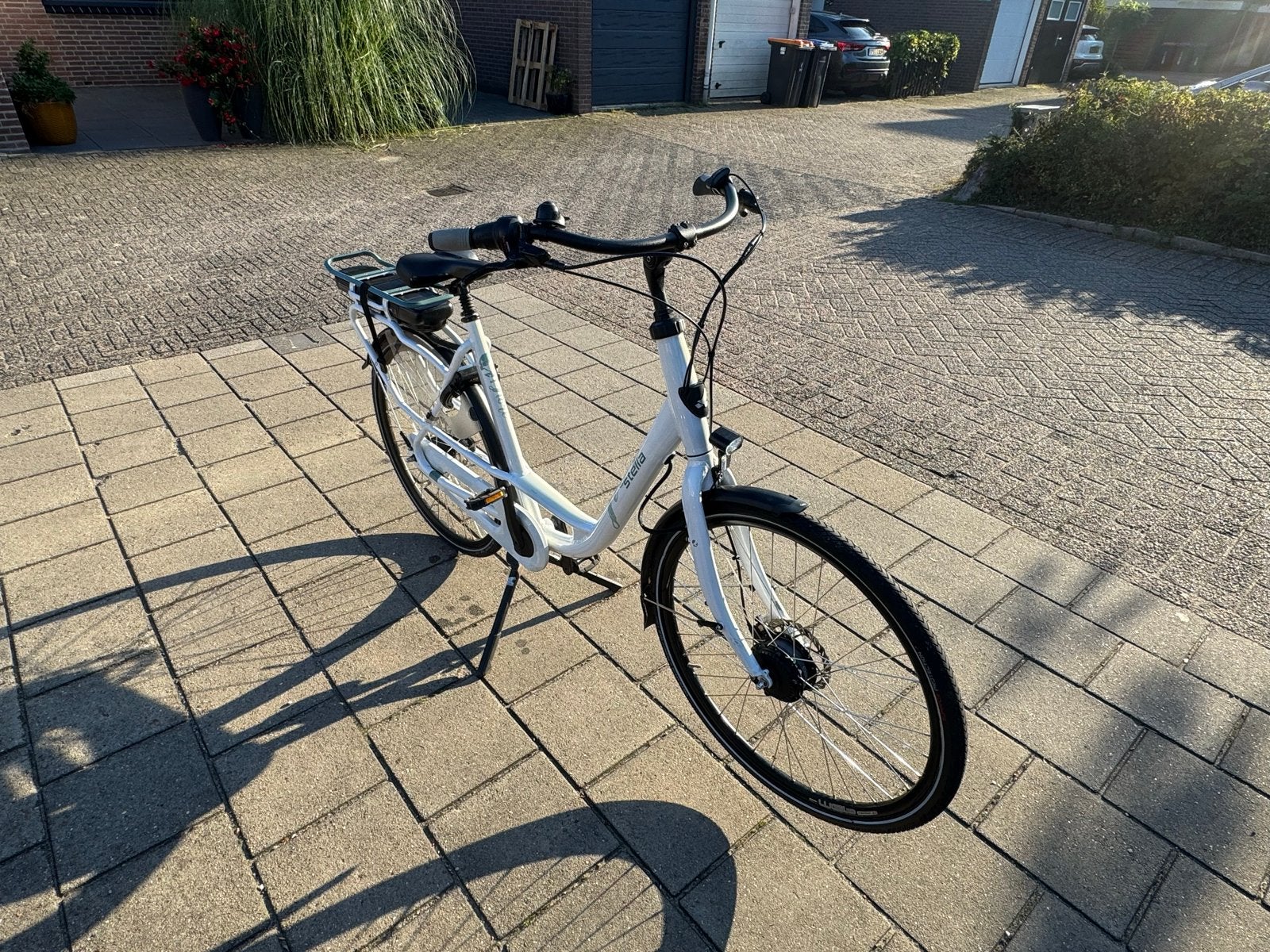 Stella Fiore superior FDST- E-bike (2023) mamafiets, 51 tot 55 cm, Ophalen, Gebruikt, 50 km per accu of meer