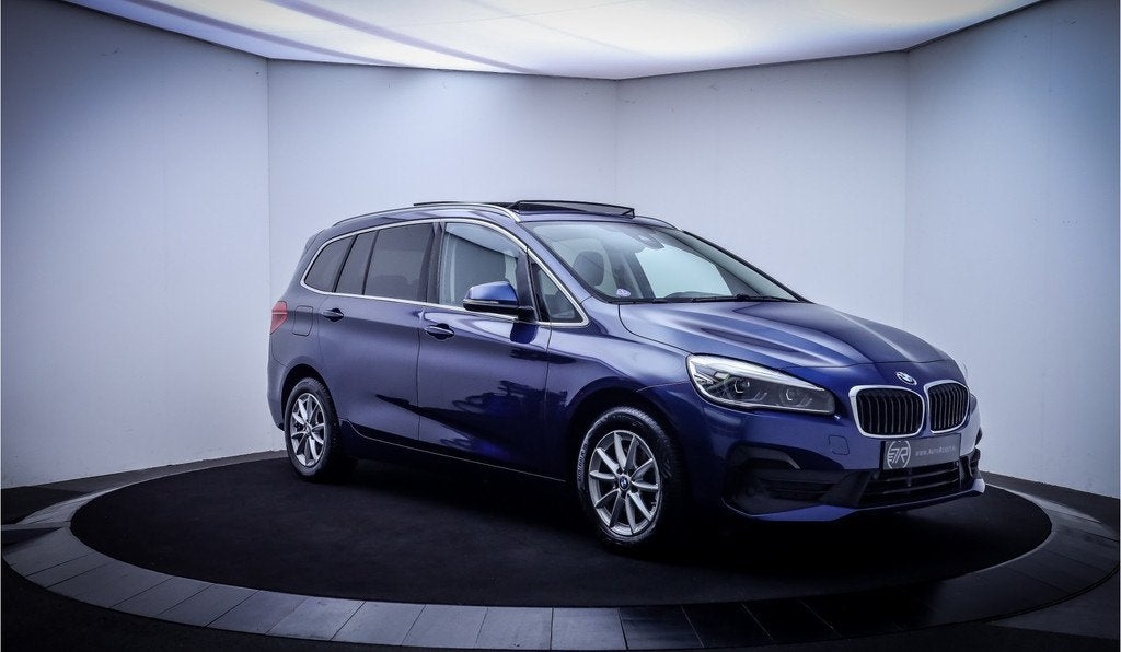 BMW 2 Serie Gran Tourer 218iA 7p LUXURY Shadow Line PANO | H, Auto's, BMW, 136 pk, Gebruikt, Zwart, 2-Serie Gran Tourer