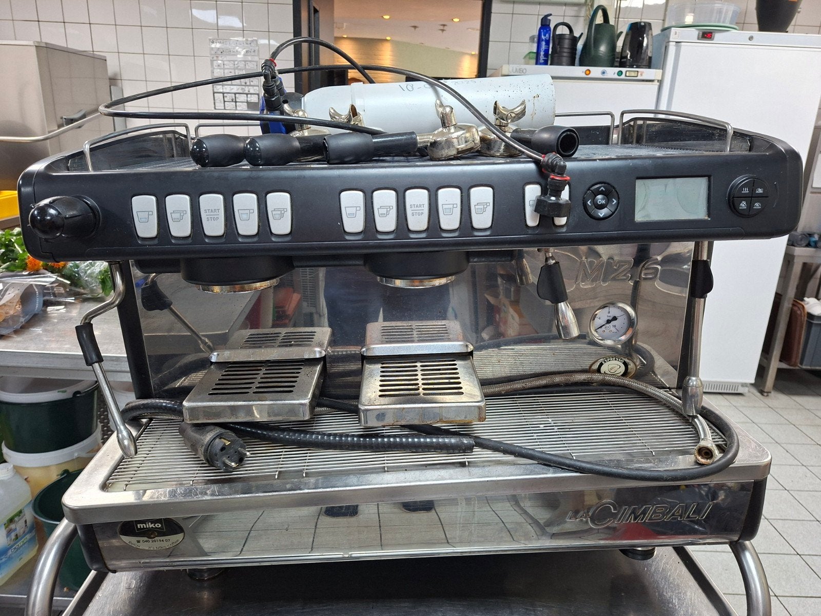 Cimbali koffiemachine - Werkt perfect!, Stoompijpje, Gebruikt, 10 kopjes of meer, Koffiemachine