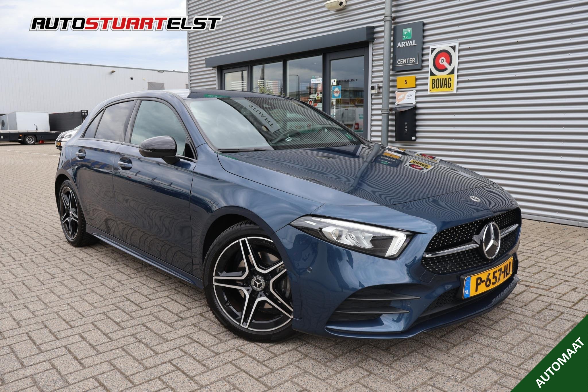 Mercedes-Benz A-klasse 180 Business Solution AMG 1e Eigenaar, 136 pk, Gebruikt, 4 cilinders, Leder en Stof