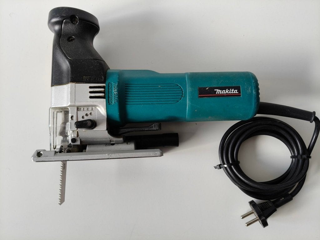 Makita 4305T decoupeerzaag, Decoupeerzaag, 600 tot 1200 watt, Ophalen of Verzenden, Zo goed als nieuw