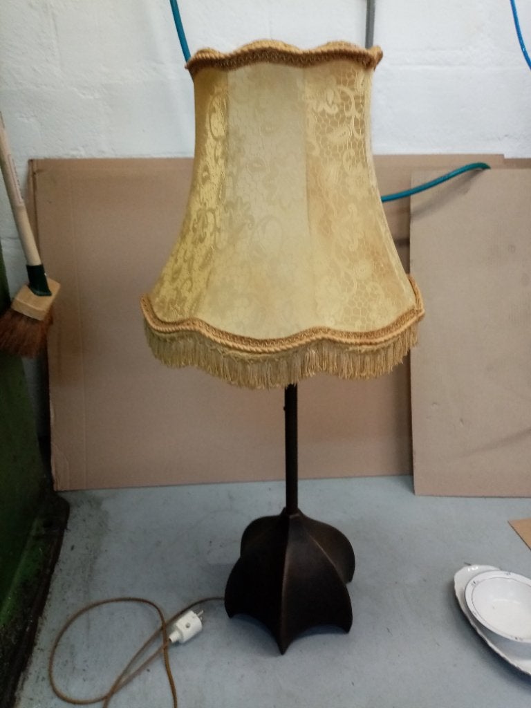 Jan des Bouvrie lamp, Ophalen