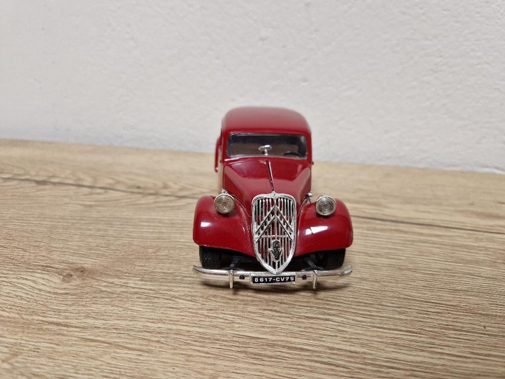 Burago Citroen TA, Hobby en Vrije tijd, Modelauto's | 1:24, -, Ophalen of Verzenden, Zo goed als nieuw, -