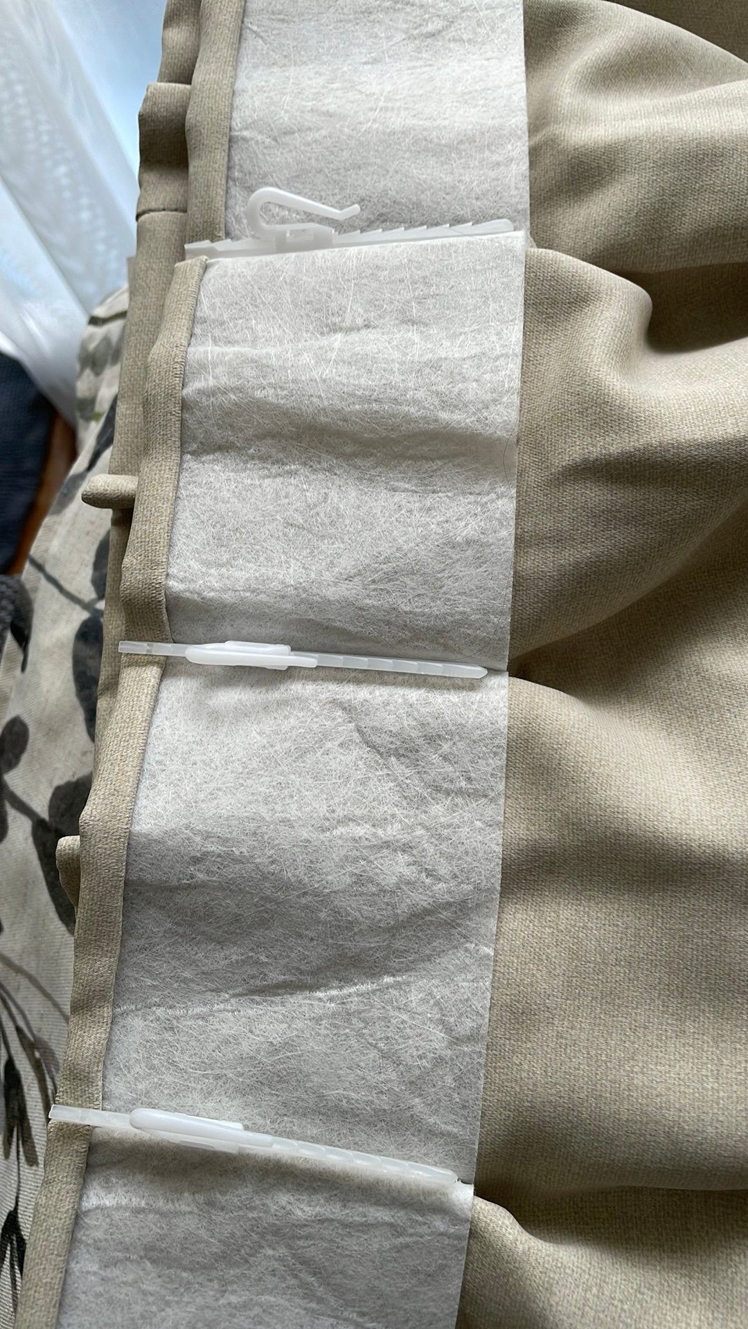 Te koop nieuwe verduisterende gordijn, Hobby en Vrije tijd, Stoffen en Lappen, 120 cm of meer, Beige, Ophalen of Verzenden, Katoen