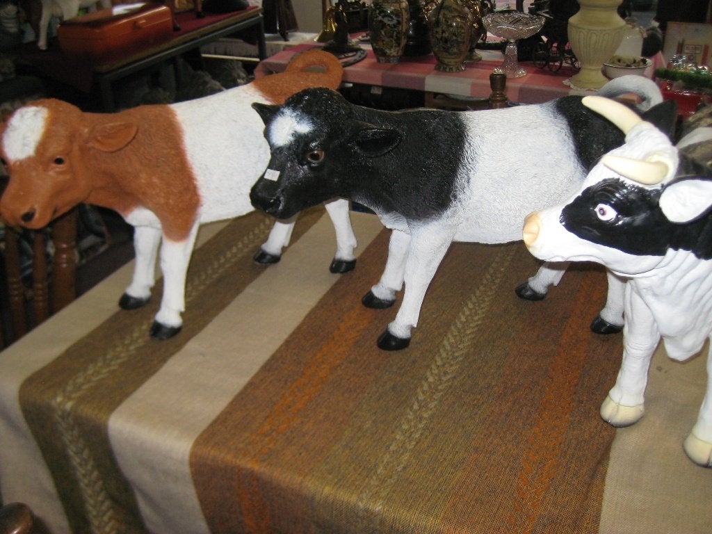 nieuw beeld koe of kalf of varken  kunststof, Ophalen, Nieuw, Kunststof, Dierenbeeld