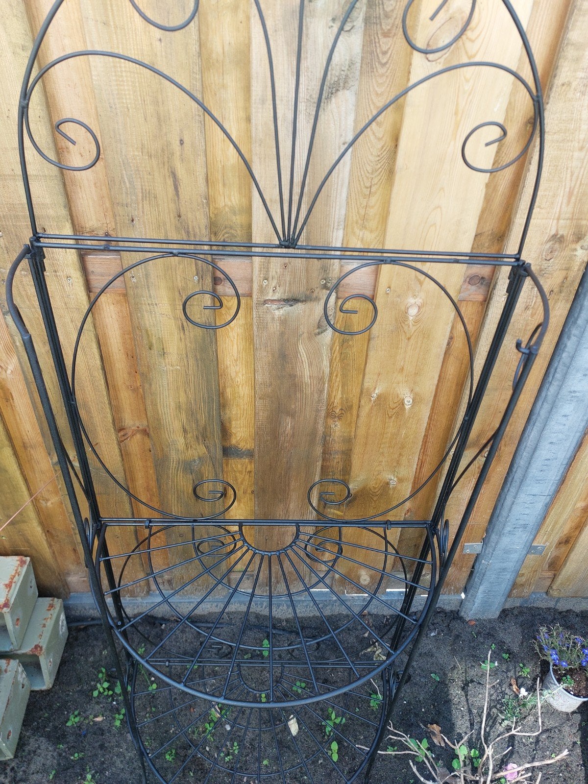 Metalen Plantenrek/Bloemenrek - Decoratief & Stevig, Tuin en Terras, Bloembakken en Plantenbakken, Gebruikt, Metaal, Binnen, Balkon