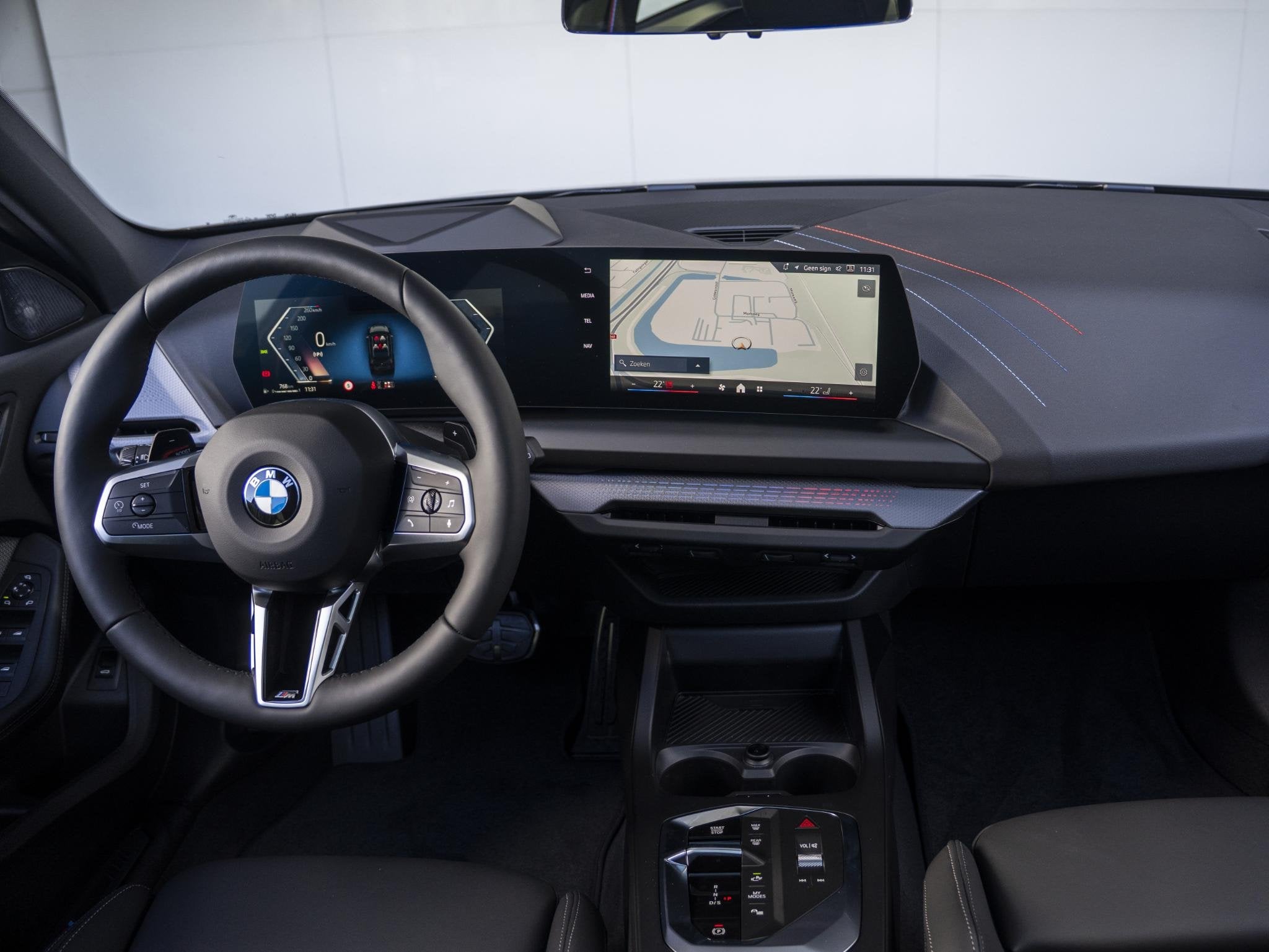 BMW 1 Serie 120 | M Sportpakket Pro | Innovation Pack | Stuu, Auto's, Stof, Gebruikt, 156 pk, Met garantie (alle)