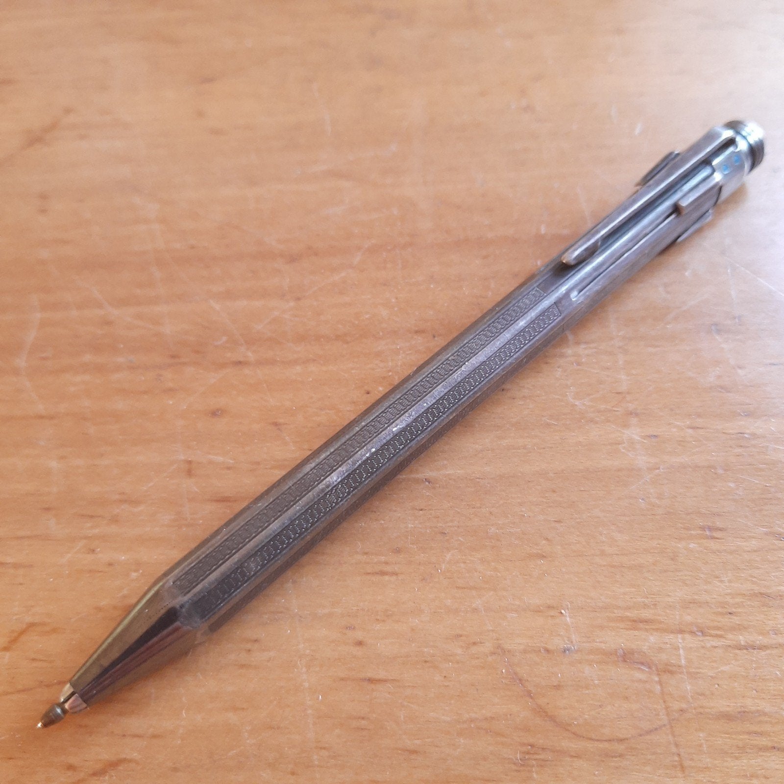 Caran d'Ache 45 Swiss Made Balpen Lausanne 1957, Verzamelen, Verzenden, Balpen, Overige merken