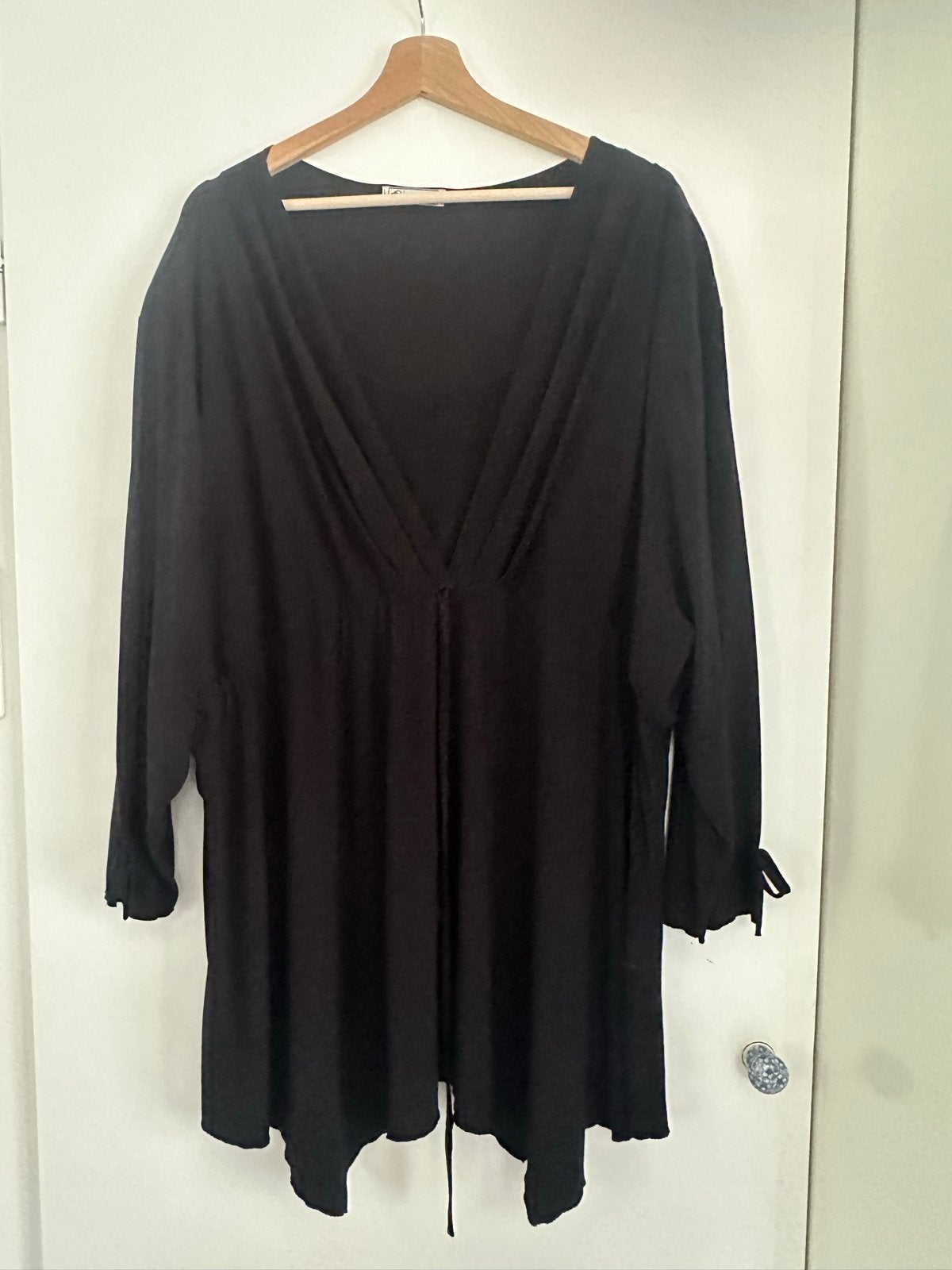 Magna Zwarte Top Grote Maten XXXL met Verstelbaar Ceintuur, Ophalen of Verzenden, Zwart, Shirt of Top