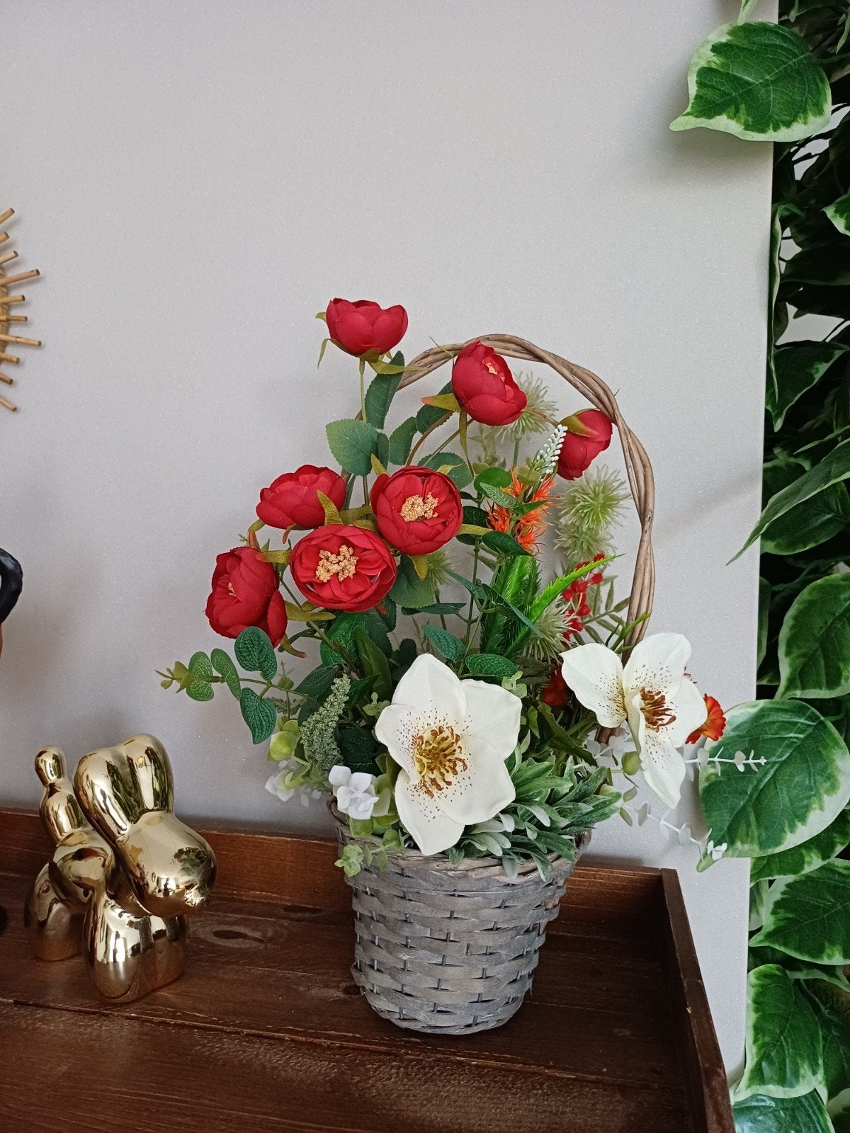 Prachtig kunstbloemstuk in charmante mand, Ophalen of Verzenden, Nieuw