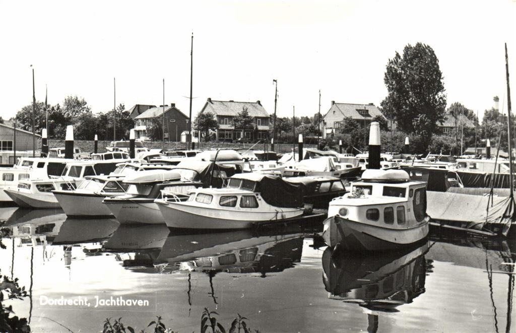 Dordrecht, Jachthaven - boten -ongelopen, Ophalen of Verzenden, 1960 tot 1980, Ongelopen, Zuid-Holland