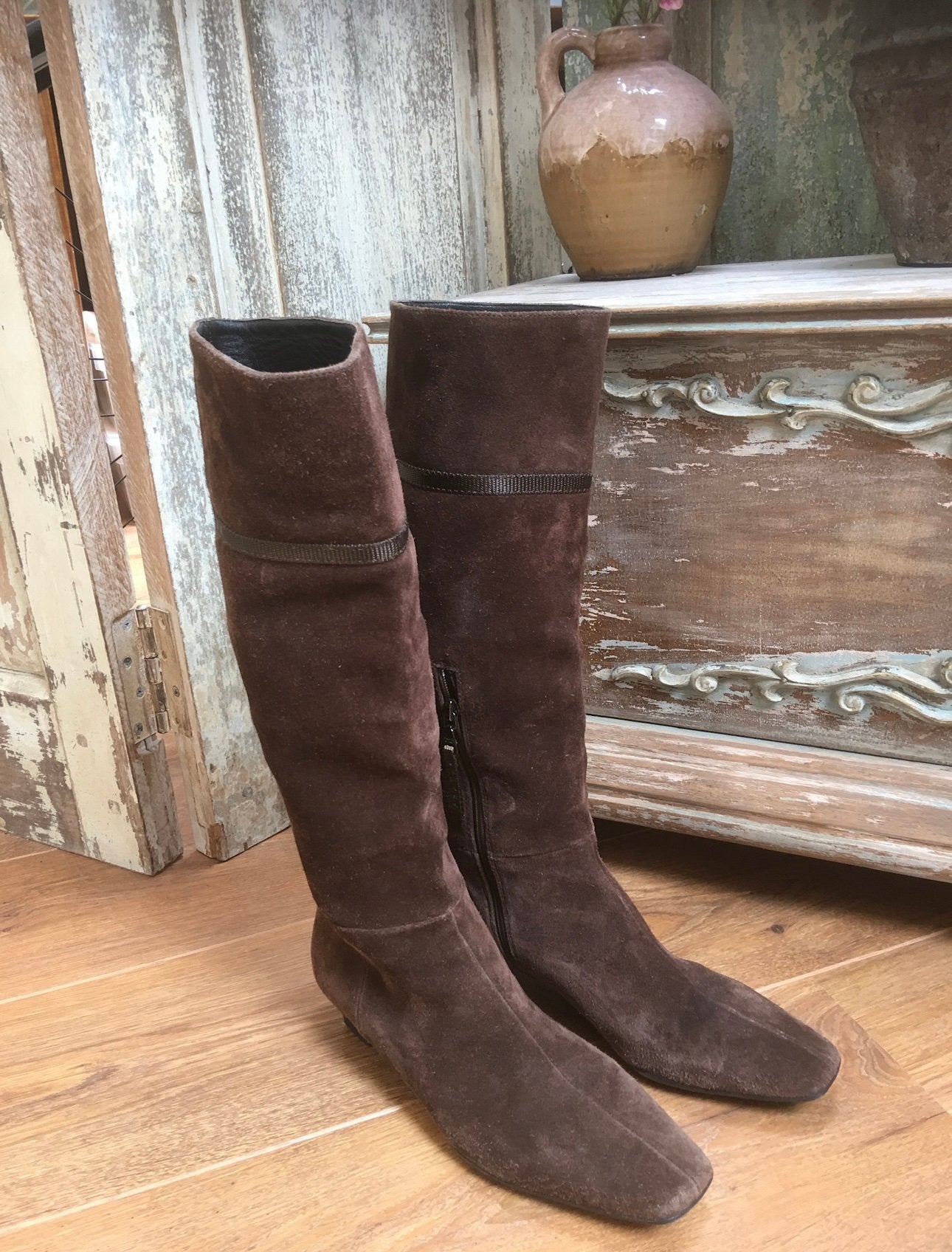 Prada gevoerde bruine suede laars maat 36 nieuw, Ophalen of Verzenden, Zo goed als nieuw, Bruin, Hoge laarzen