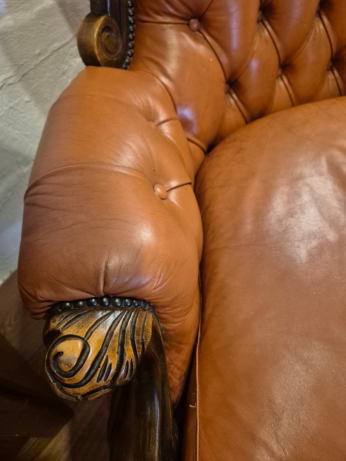 Vintage Leren (chesterfield barok)Bankstel met Houten Detail, Ophalen