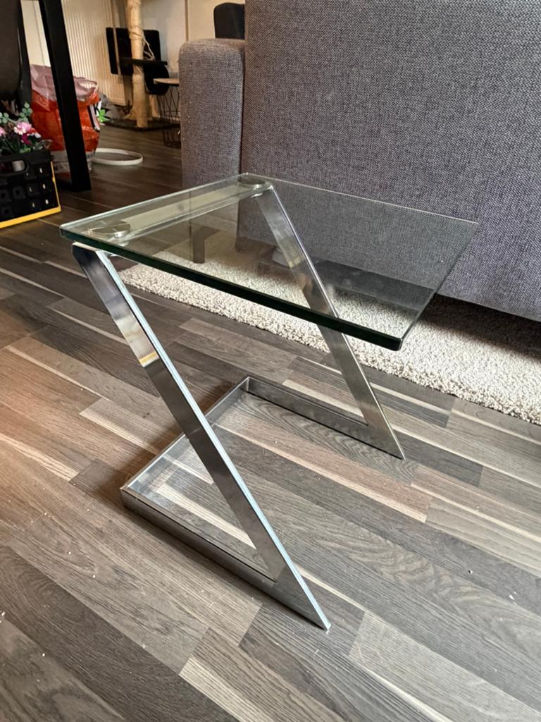 Glazen bijzettafel met metalen onderstel - 40x40 cm, Ophalen, Minder dan 45 cm, Minder dan 55 cm, Gebruikt