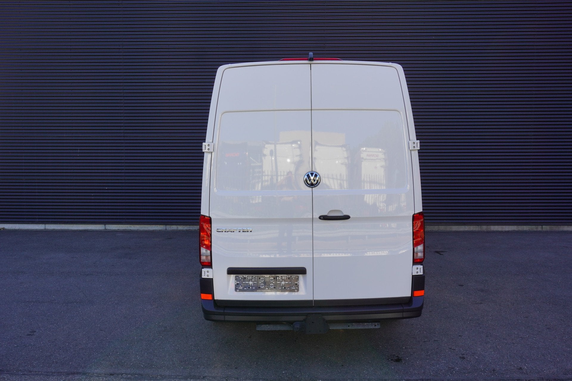 Volkswagen Crafter 140pk L4H3/L3H2 Trekhaak Camera Apple Car, Voorwielaandrijving, Gebruikt, 4 cilinders, Volkswagen
