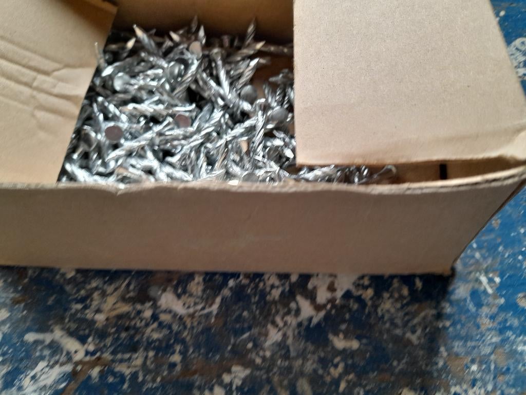 Draadnagels, schroefnagels, spijkers, tabbouten, Ophalen of Verzenden, Nieuw, 50 tot 100 mm, Spijkers