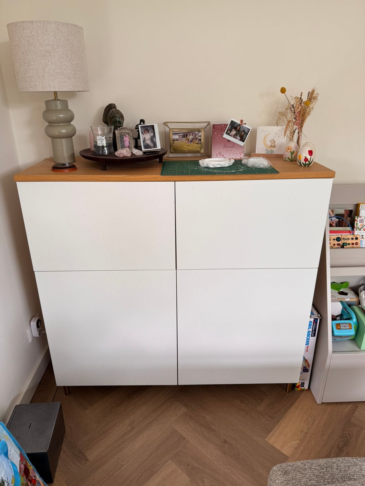 Ikea besta, Ophalen of Verzenden, Zo goed als nieuw