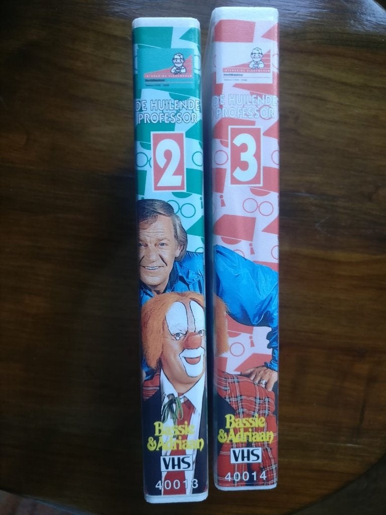 Bassie & Adriaan De huilende professor Delen 2 en 3, Cd's en Dvd's, Alle leeftijden, Ophalen of Verzenden, VHS