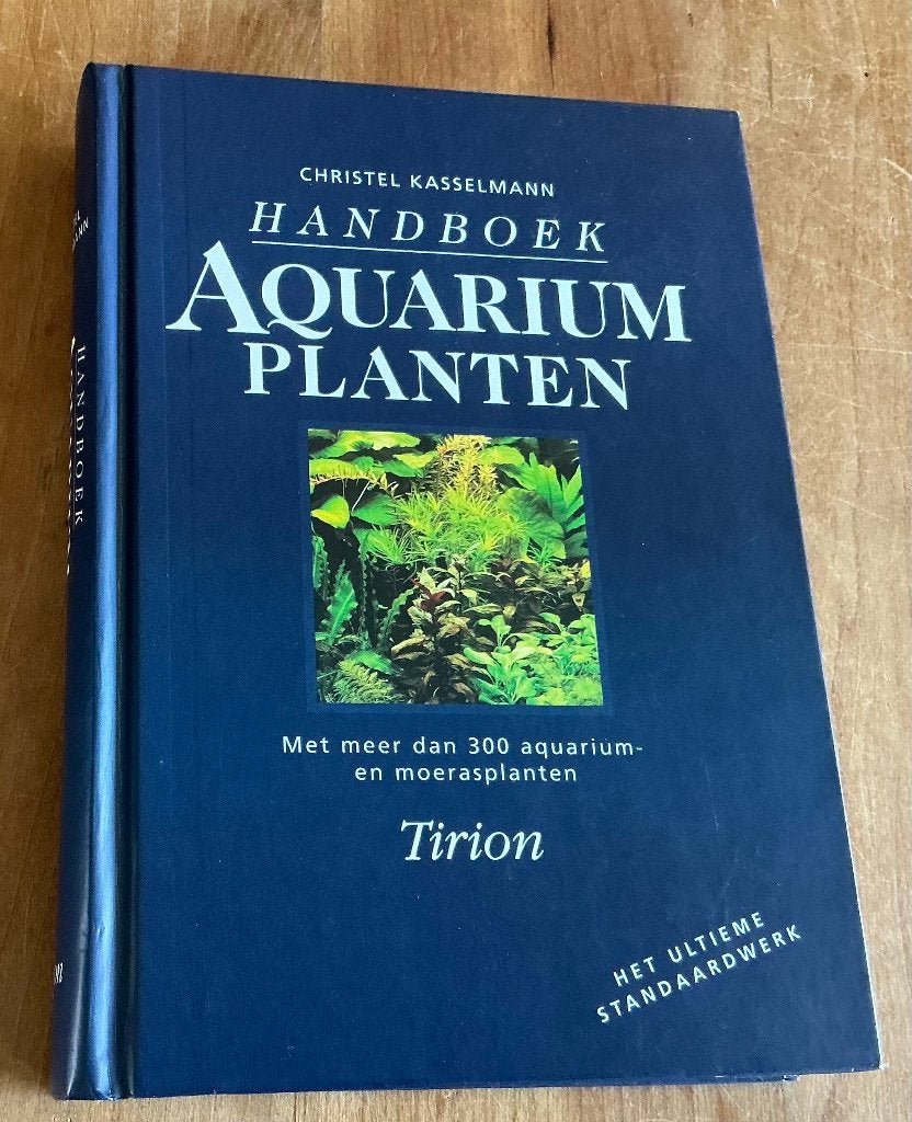 Handboek Aquairium planten, Ophalen of Verzenden, Zo goed als nieuw, Christell kasselmann, Vissen