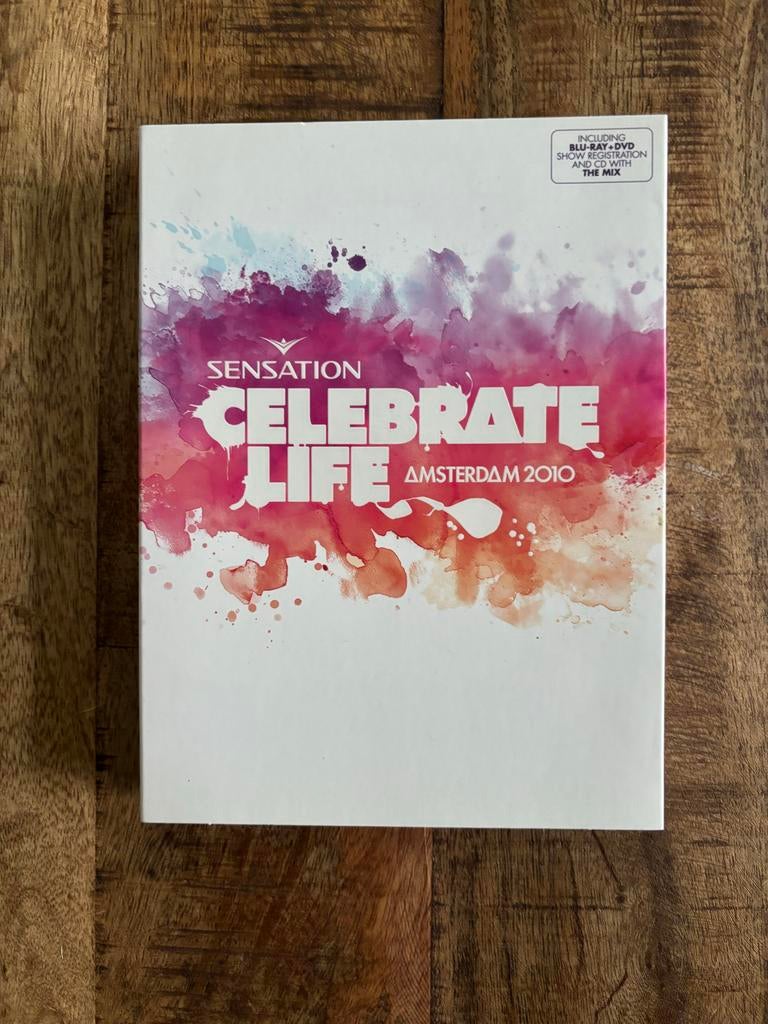Sensation Celebrate Life Amsterdam 2010 Blu-ray + DVD, Ophalen of Verzenden, Zo goed als nieuw, Dance Populair, Boxset