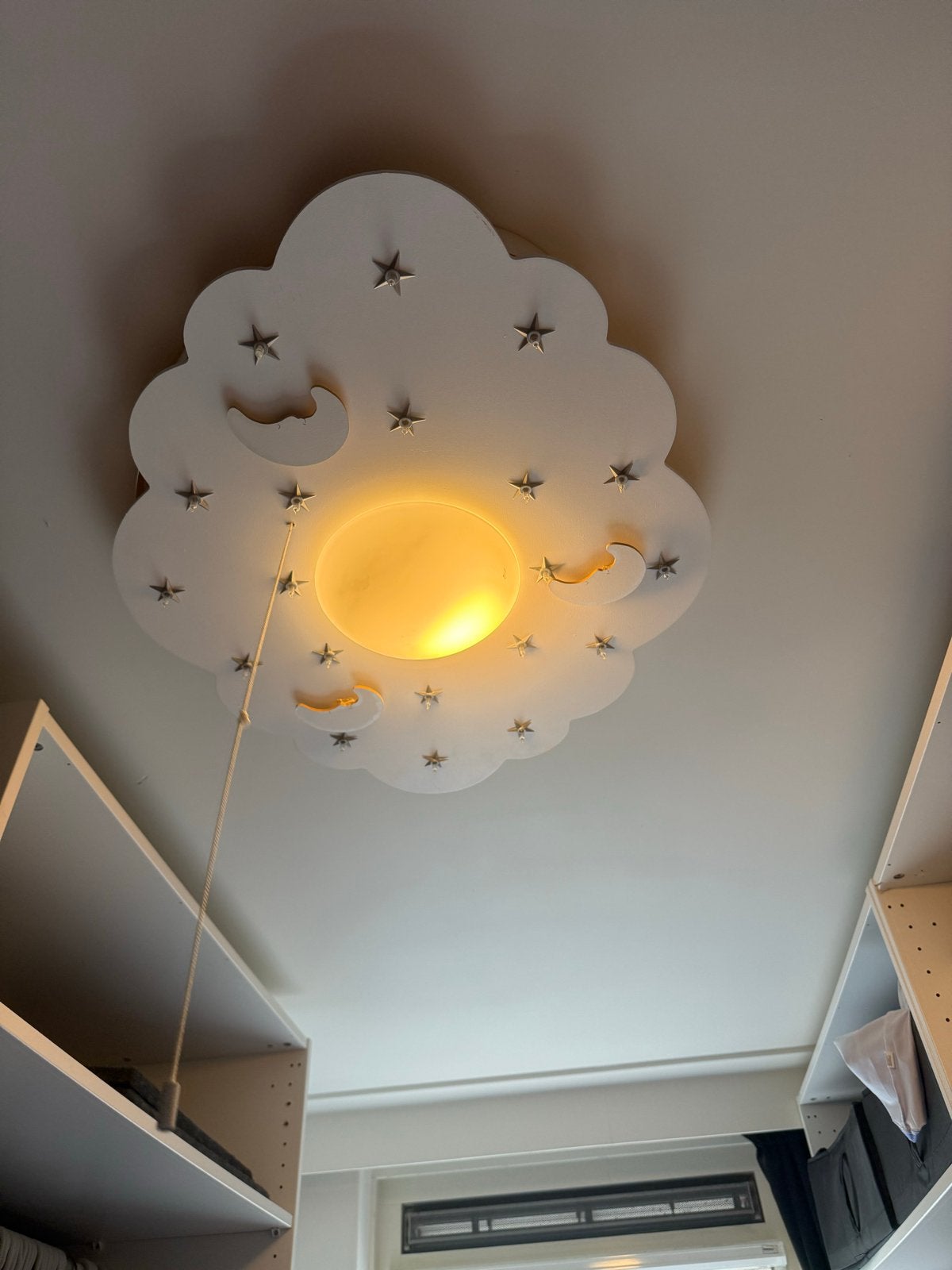 Witte Wolk Plafondlamp met Sterren en Manen, Ophalen, Wit, Zo goed als nieuw, Hout
