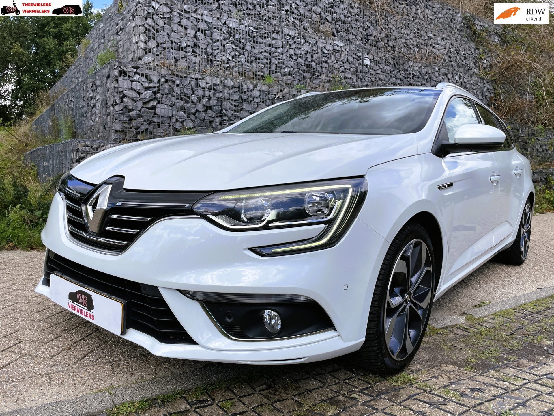 Renault Mégane Estate 1.2 TCe GT-Line Apple Carplay Camera, Auto's, Voorwielaandrijving, Gebruikt, 4 cilinders, 1290 kg