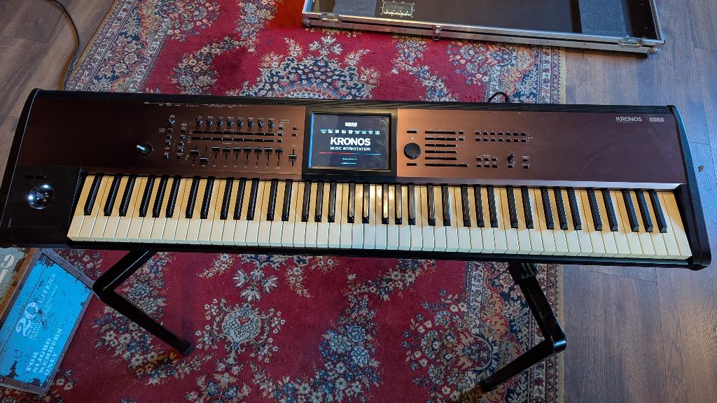 Korg Kronos LS incl case, Muziek en Instrumenten, Synthesizers, Ophalen, Gebruikt, Korg, 88 toetsen