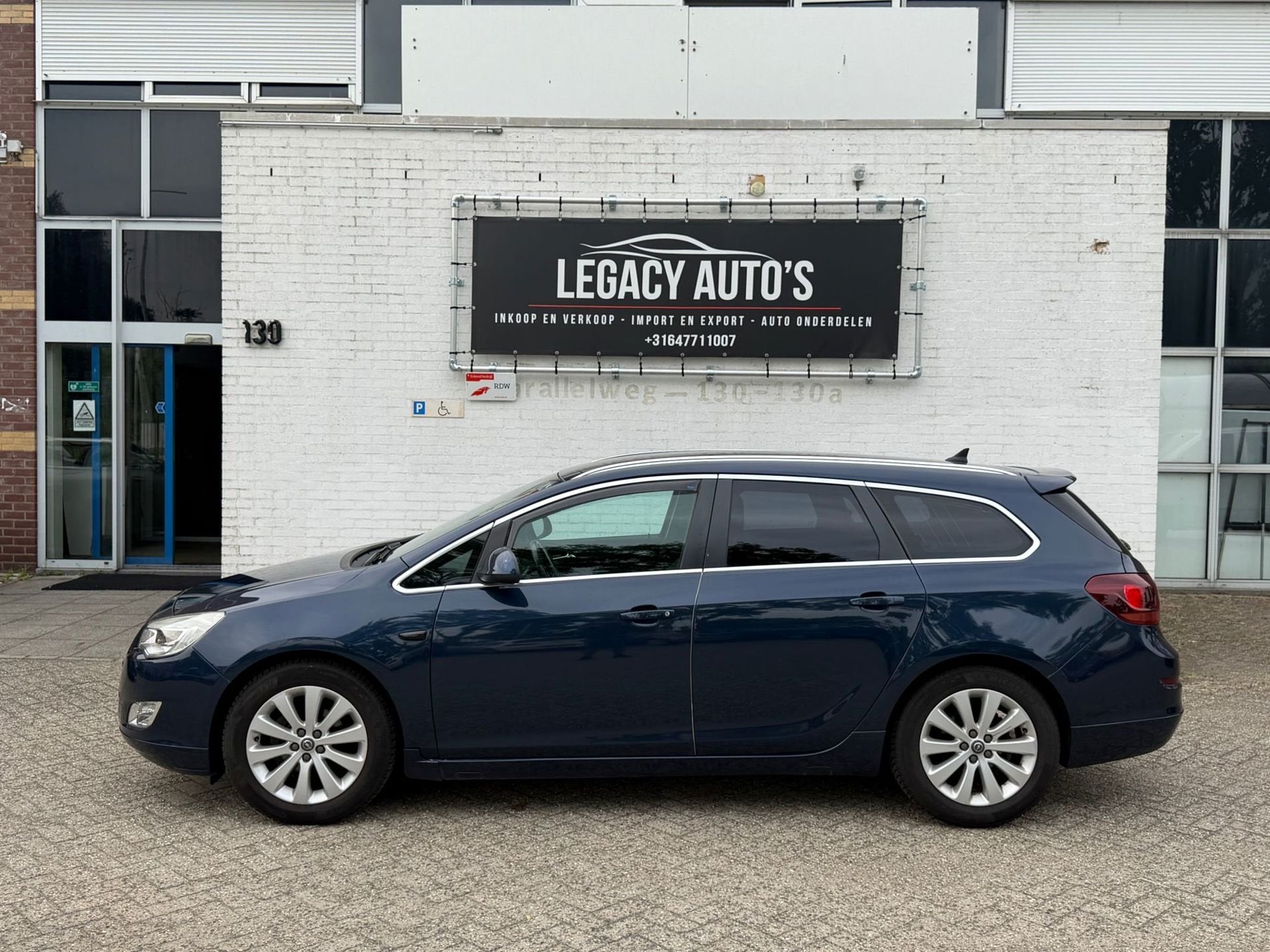 Opel Astra Sports Tourer 1.4 Turbo Cosmo - CRUISE C - RIJDT, Auto's, Voorwielaandrijving, Gebruikt, Zwart, 4 cilinders