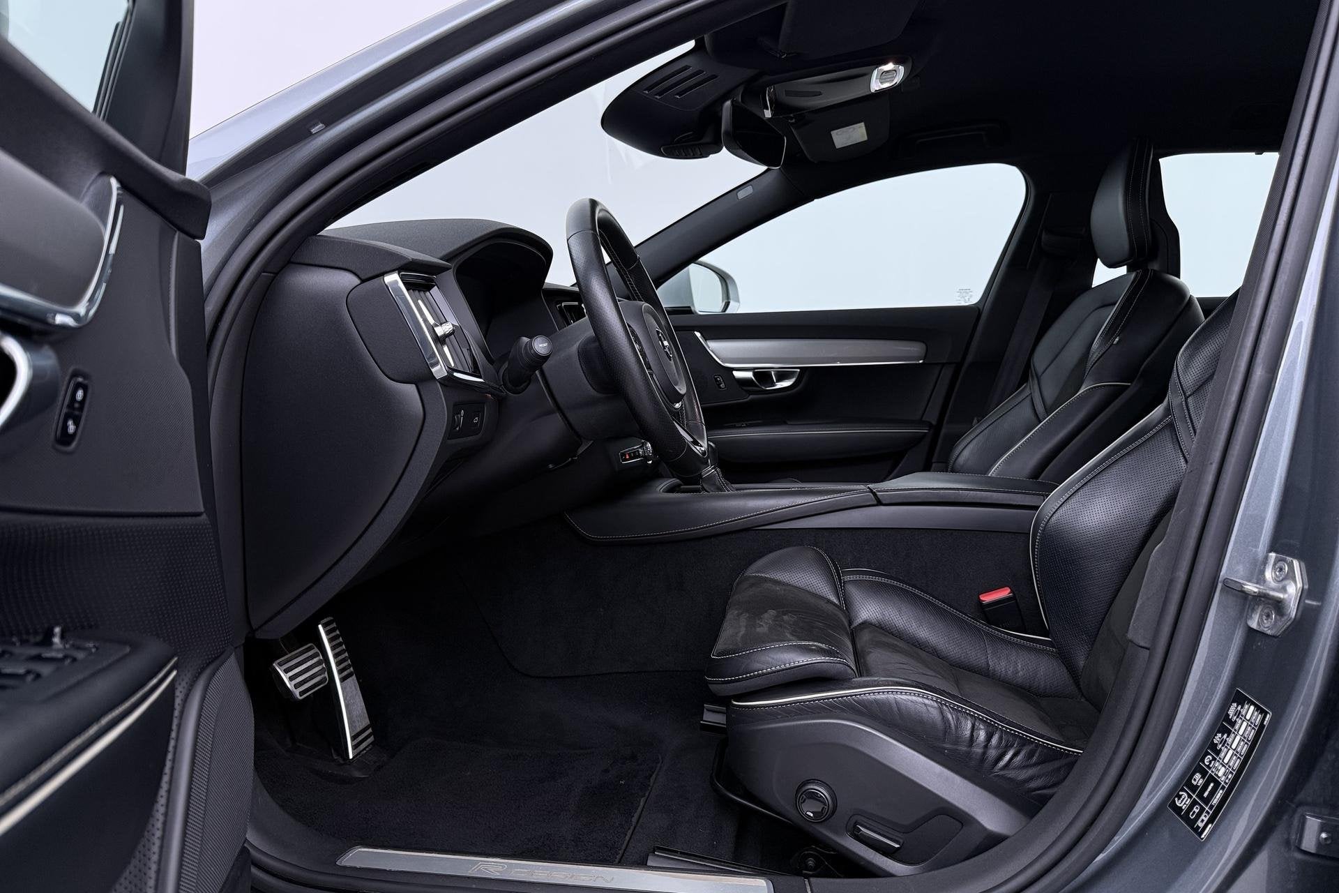 Volvo V90 2.0 D3 R-Design | ACC | Trekhaak | BLIS | Camera |, Auto's, Euro 6, 4 cilinders, Origineel Nederlands, Diesel