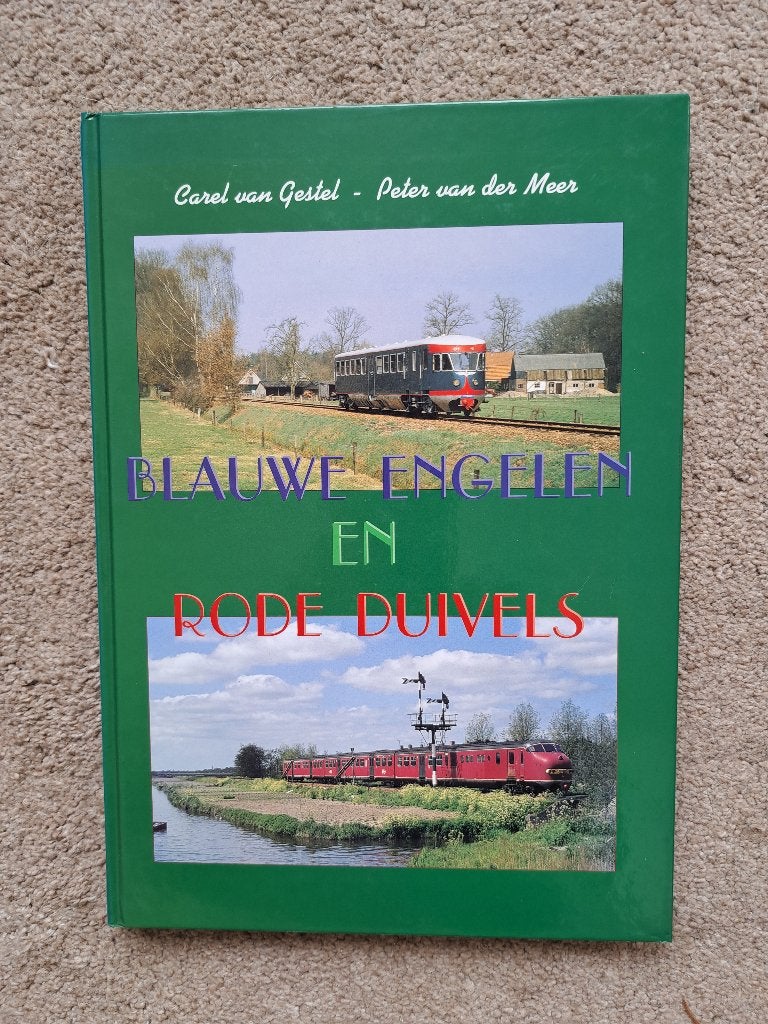 Blauwe Engelen en Rode Duivels, Ophalen of Verzenden, Zo goed als nieuw