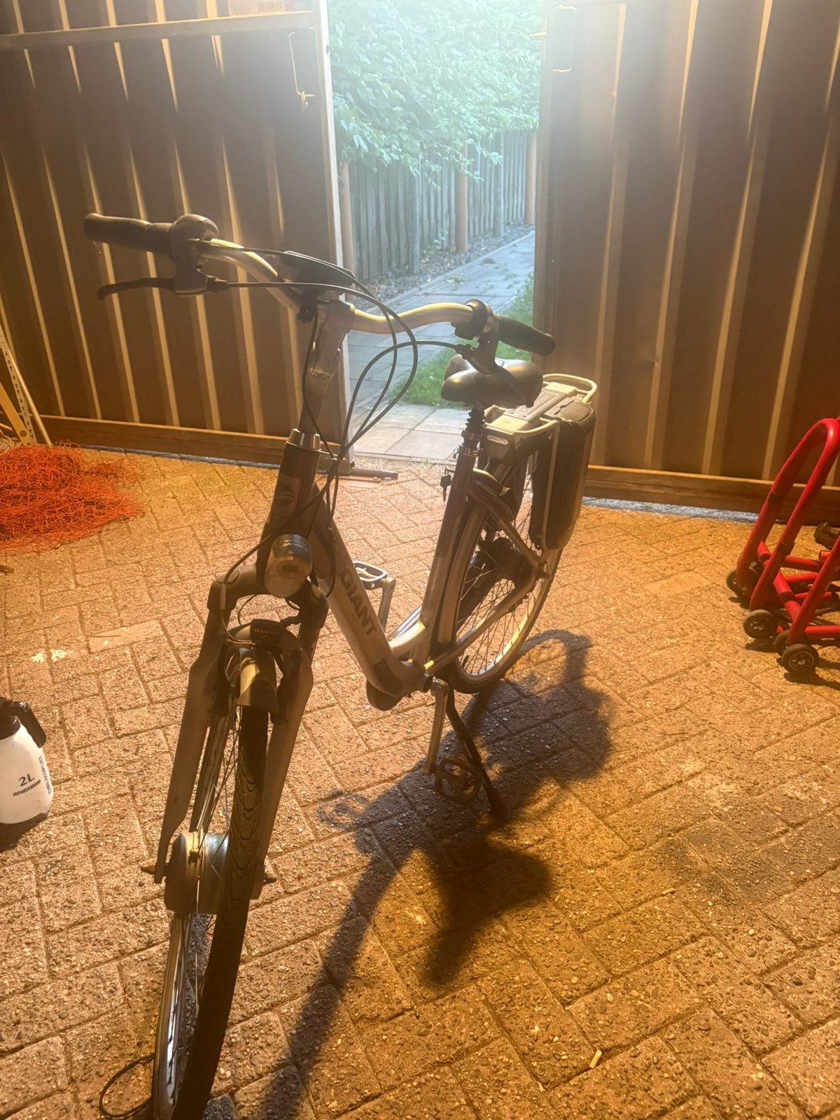 Giant e-bike twist !moet weg!, Ophalen, Zo goed als nieuw
