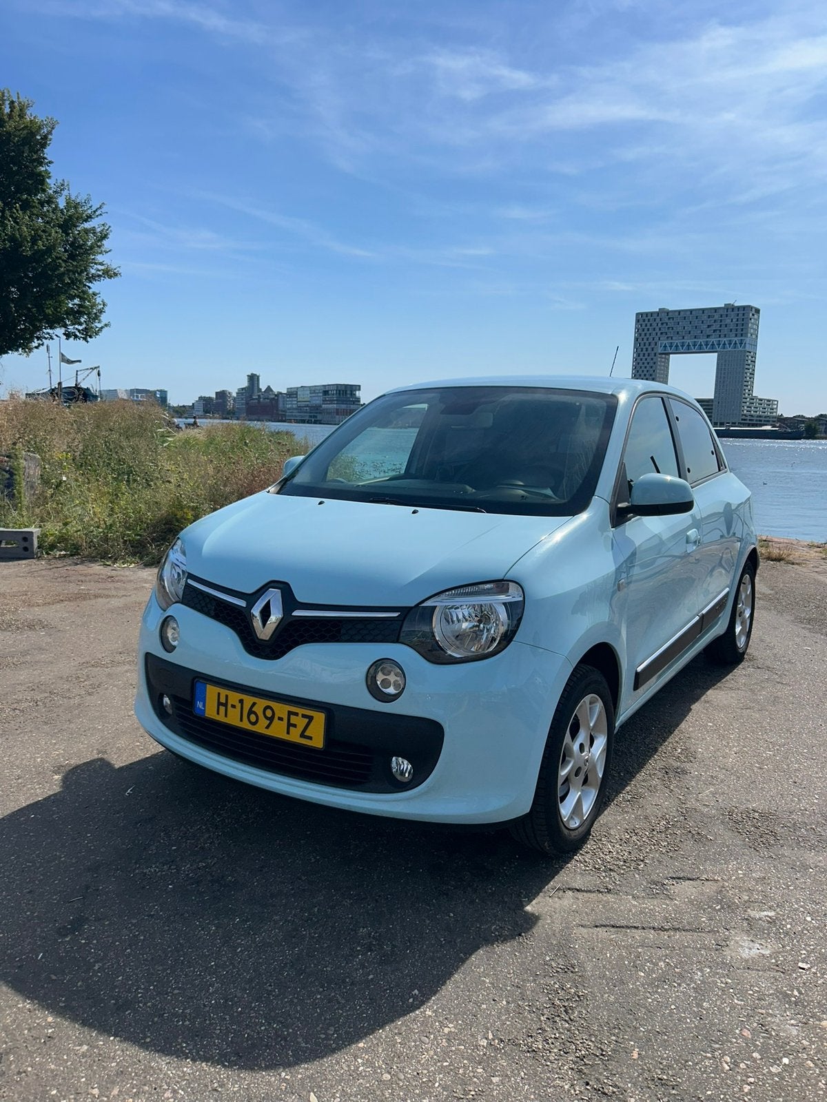 Renault Twingo 2015 Baby Blauw (0.9 TCe Dynamique), 898 cc, Euro 6, 918 kg, 23 km/l