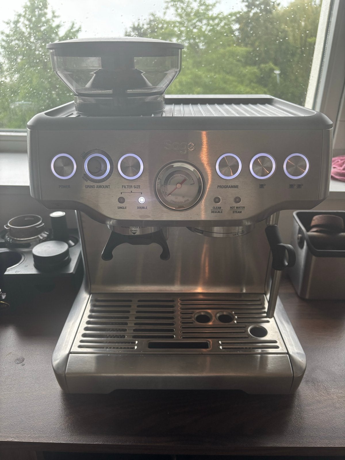 Sage Barista Express - 1 jaar oud (incl garantie), Afneembaar waterreservoir, Espresso apparaat, Zo goed als nieuw, 2 tot 4 kopjes