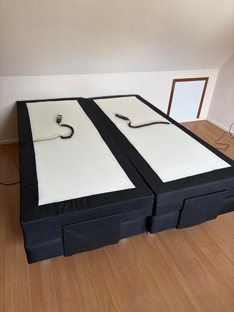 electrich verstelbare boxspring 2x 70x200, Ophalen, 70 cm of minder, Zwart, Tweepersoons
