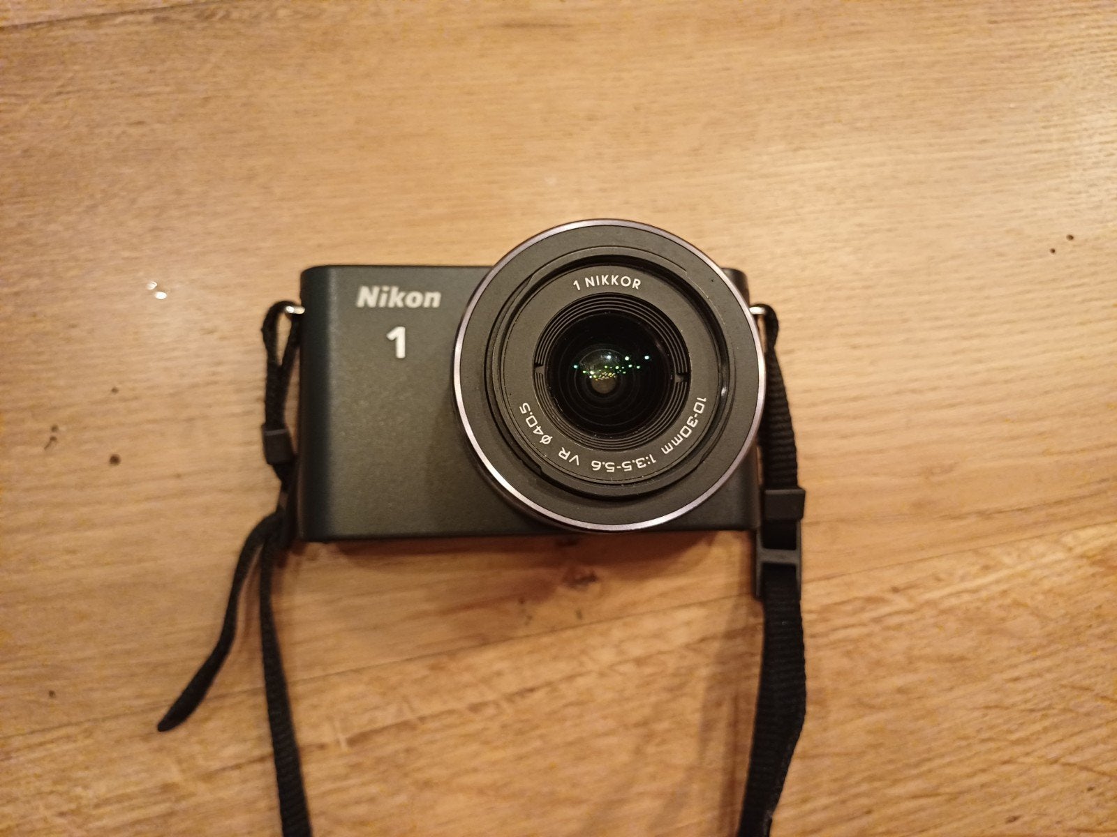 Nikon 1 j1 fotocamera, Gebruikt, Ophalen of Verzenden, Geheugenkaart, Nikon