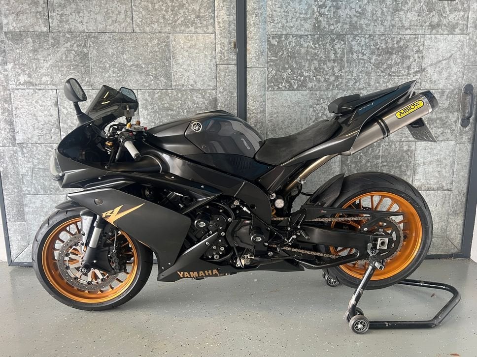 YAMAHA YZF-R1 08 (bj 2007), 4 cilinders, Motorrijbewijs A, Bedrijf, Onbekend