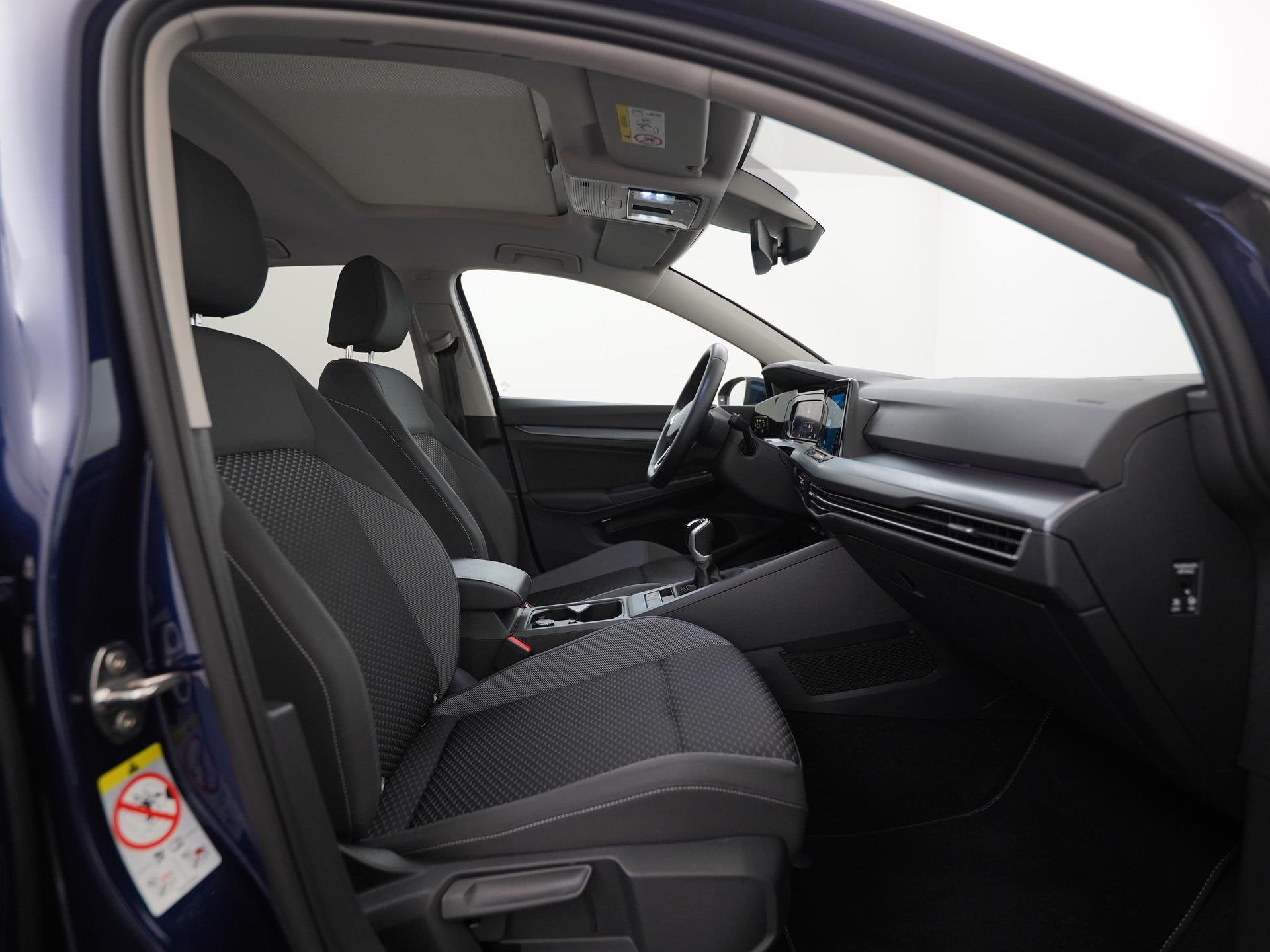 Volkswagen Golf 1.5 TSI Active | Schuifdak | Camera | Zondag, Voorwielaandrijving, 12 maanden, 4 cilinders, Blauw