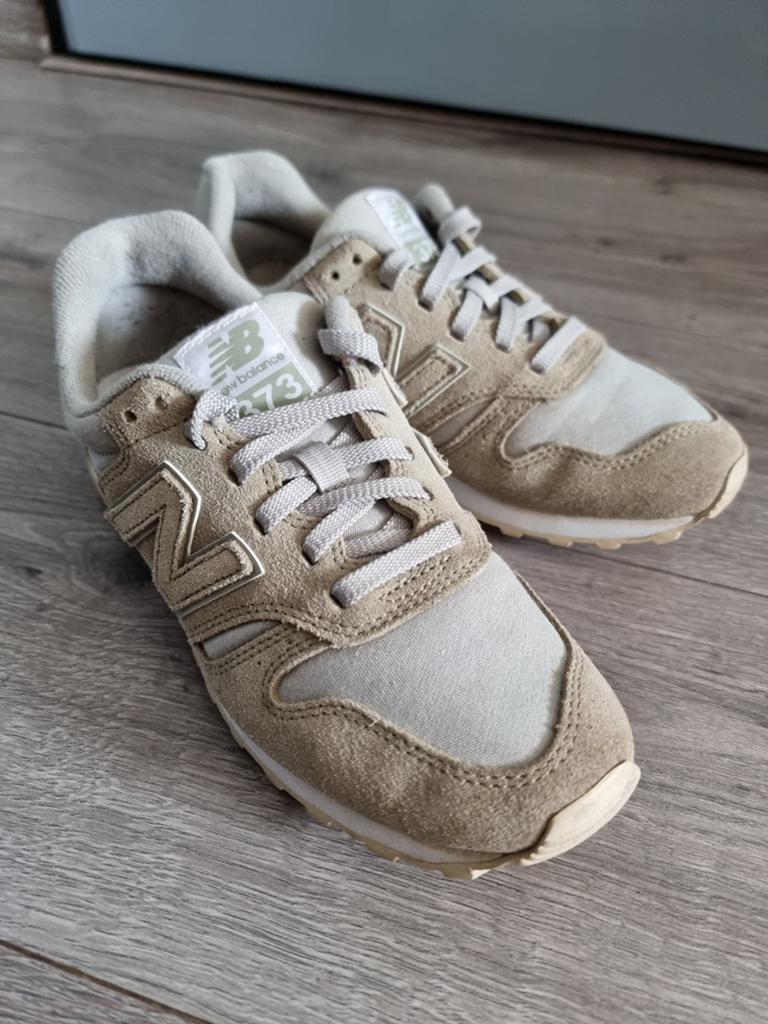 Mooie beige schoenen New Balance, maat 37 (MB3), Ophalen of Verzenden, Zo goed als nieuw, Beige, Sneakers of Gympen