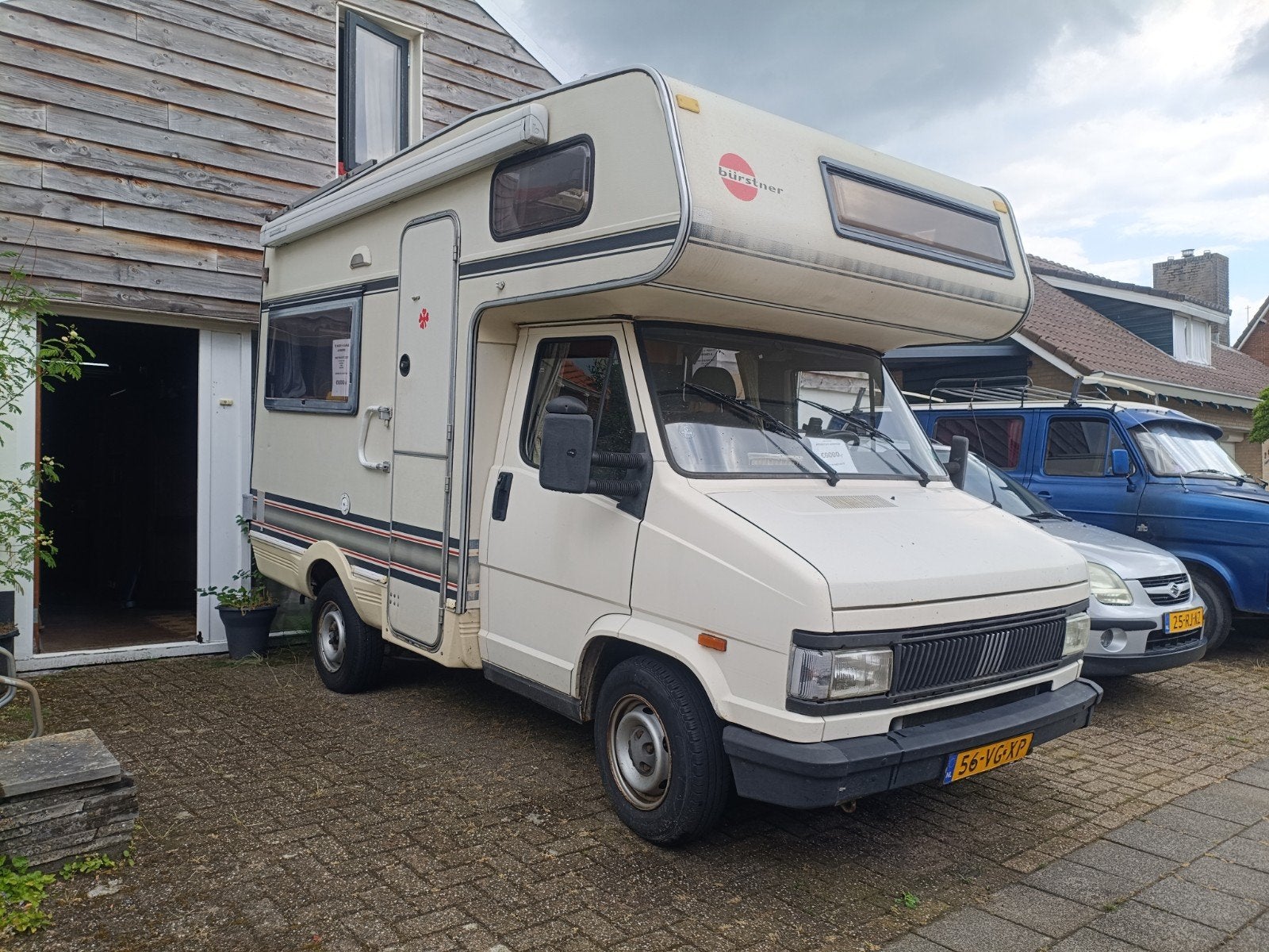 Caravans And Camping Compacte