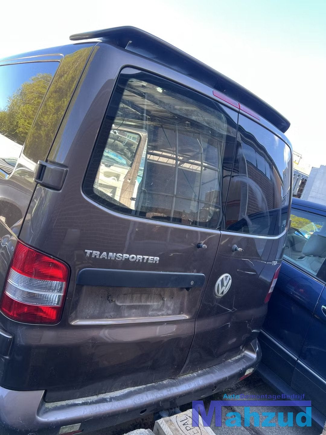 VW TRANSPORTER T5 5 bruin links achter deur 2003-2015, Gebruikt, Volkswagen AG, Achter, Berliner Ring 2
38440  Wolfsburg, DE