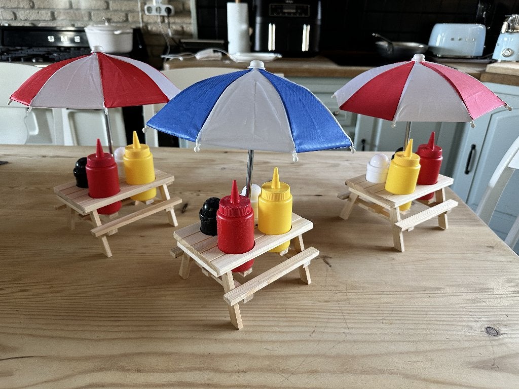 3x Mini picknick tafeltjes sauzen set NIEUW €7,50 per stuk, Nieuw, Ophalen of Verzenden, Bord(en), Overige stijlen