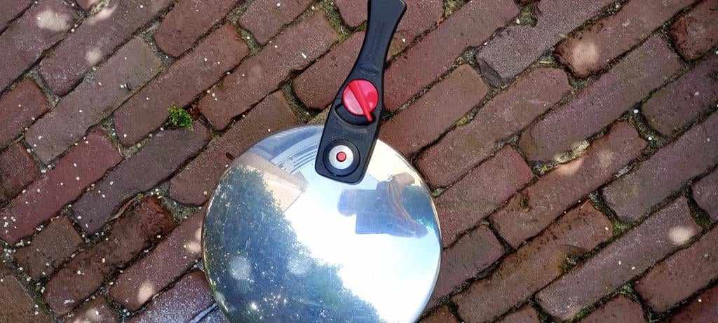 Fissler snelkookpan, Ophalen