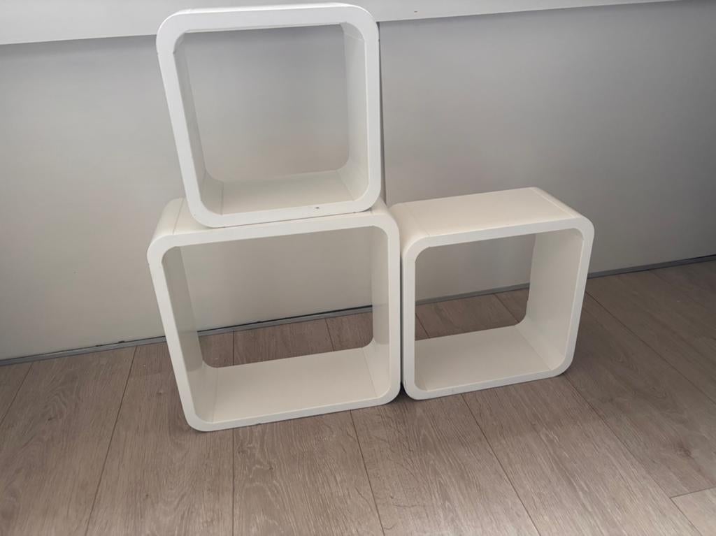 Set van 3 witte kubus wandplanken, Ophalen of Verzenden, Gebruikt