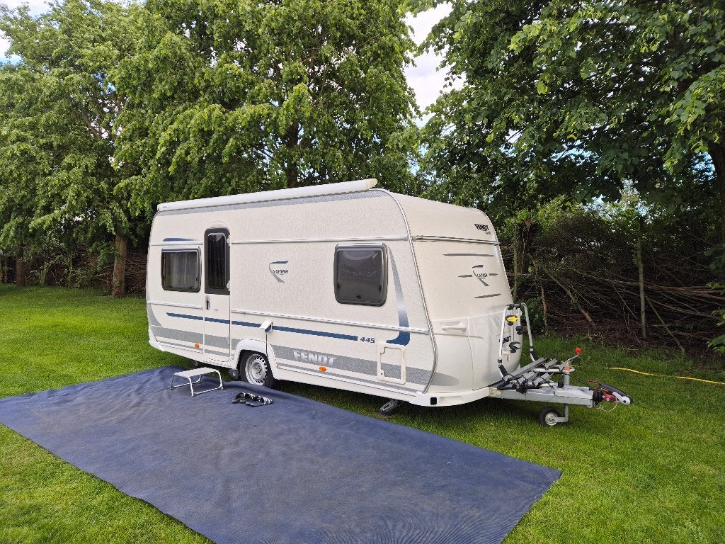 Caravan Fendt Saphir 445-TFB uit juni 2012 (full options), Caravans en Kamperen, Omvormbare zithoek, Rondzit, Particulier, Schokbreker
