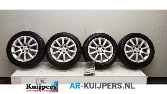 Sportvelgenset + winterbanden van een Opel Zafira, Gebruikt, -, -, -