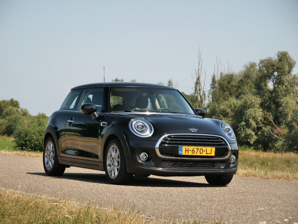 Mini 3-deurs (f56) 1.5 136pk 2020 Zwart | Carplay, Zwart, 4 stoelen, Origineel Nederlands, Handgeschakeld