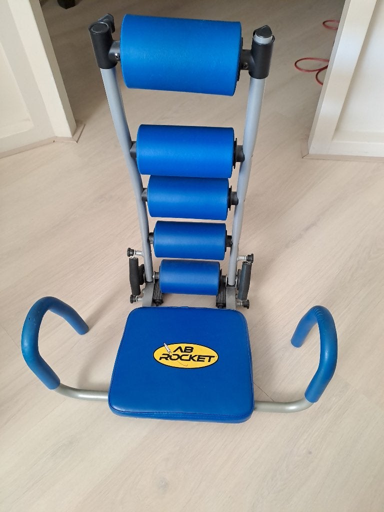 Ab Rocket (voor buikspier oefeningen), Sport en Fitness, Fitnessmaterialen, Ophalen of Verzenden, Gebruikt, Buik, Buikspierwiel
