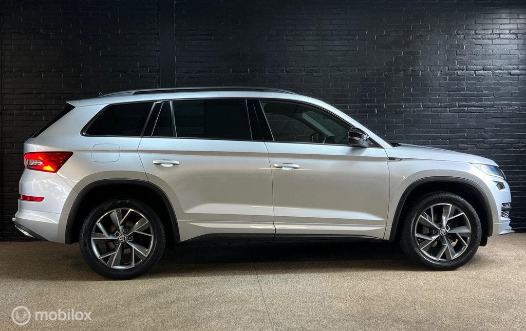 Skoda Kodiaq 1.5 TSI Sportline Business DSG 1e EIG LED ADAP, 4 cilinders, 150 pk, Leder, Bedrijf